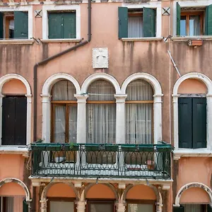 San Polo Canal View By Wonderful Italy Apartmán